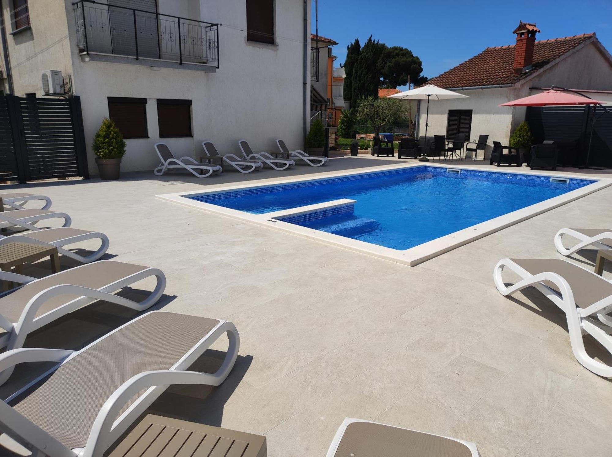 Viktor Rooms And Apartments 2 Rovinj Exterior photo